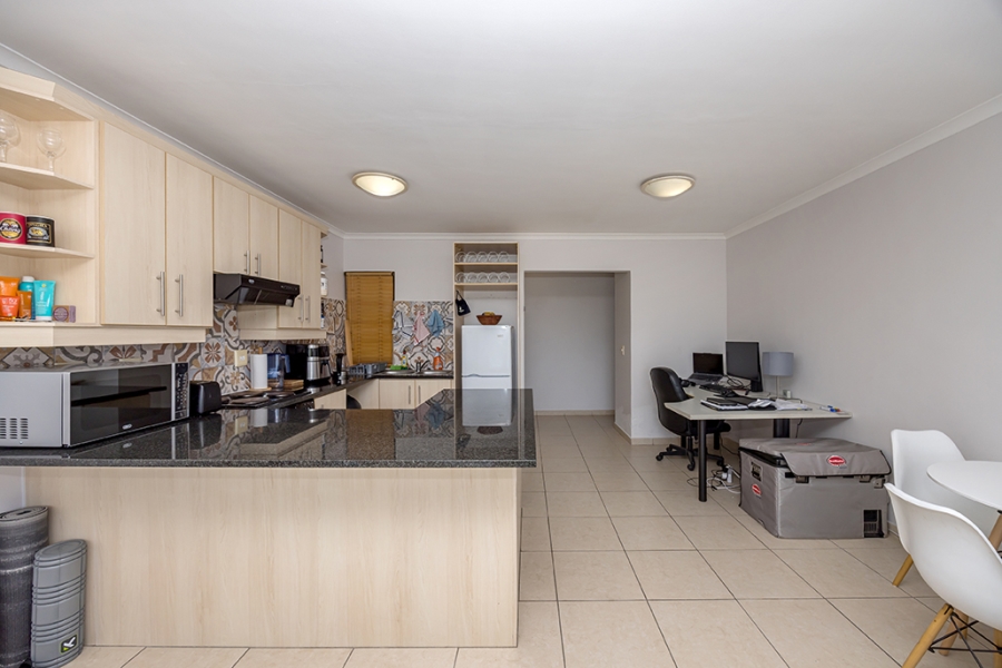 2 Bedroom Property for Sale in Melkbosstrand Central Western Cape